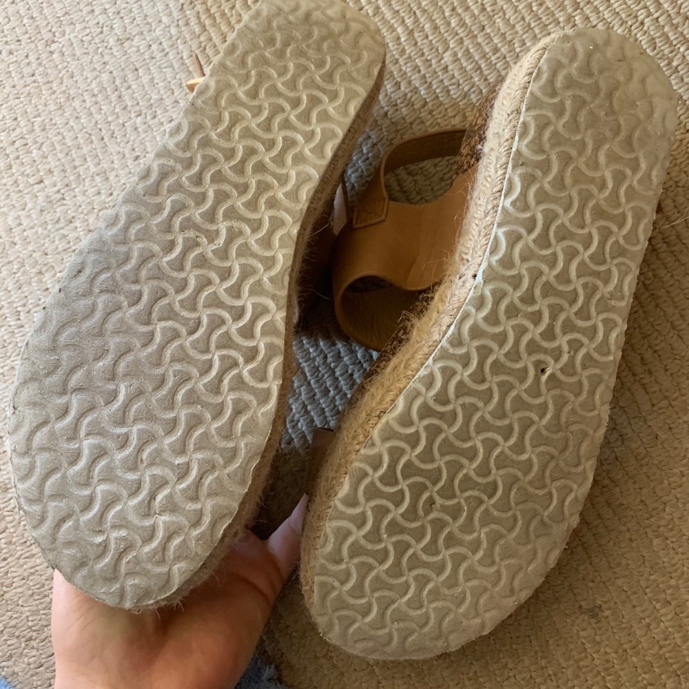 Sandals - Picture 3 of 4